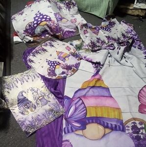 19 PIECE GNOME BATHROOM